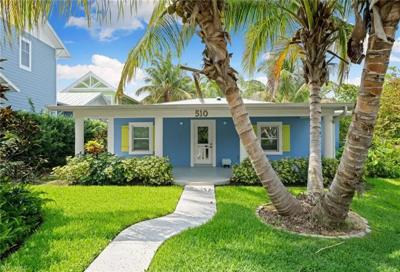 510 3rd AVE, NAPLES, Florida 34102, 2 Bedrooms Bedrooms, ,2 BathroomsBathrooms,Residential,For Sale,3rd,224043534