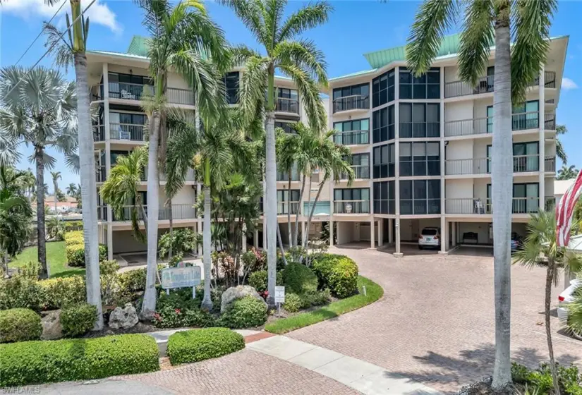 845 Collier CT, MARCO ISLAND, Florida 34145, 2 Bedrooms Bedrooms, ,3 BathroomsBathrooms,Residential,For Sale,Collier,224044267